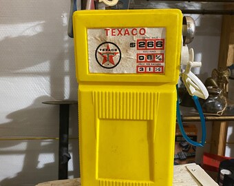 Texaco Vintage Toy Gas Pump Bank by H-G Toys