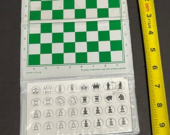 CHECKBOOK Chess Set