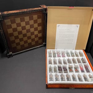 Vintage - KING ARTHUR #1  -  Chess Set