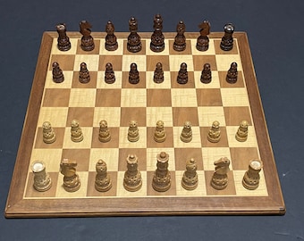 VTG - GLOBE Chess Set fr. INDIA - Hand-carved - ornate detail - with Chess Board!!!