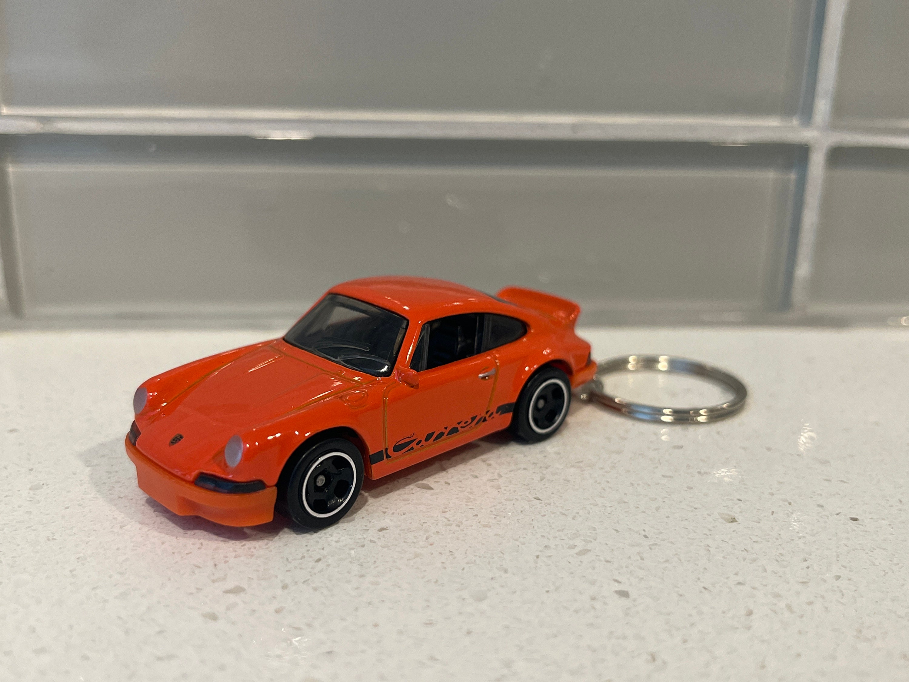 Portachiavi novità Porsche 911 Carrera RS realizzato con auto