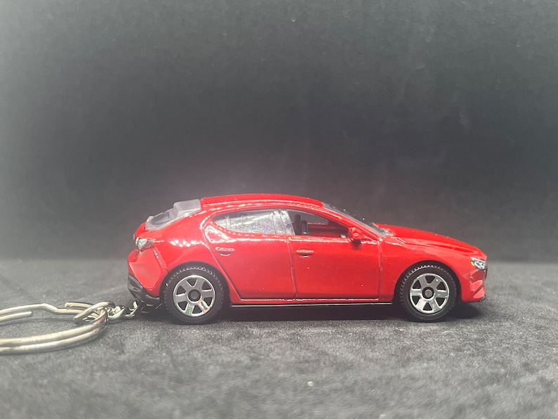 2019 Mazda 3 Neuheit Schlüsselanhänger aus 1:64 DieCast Modellauto Bild 5