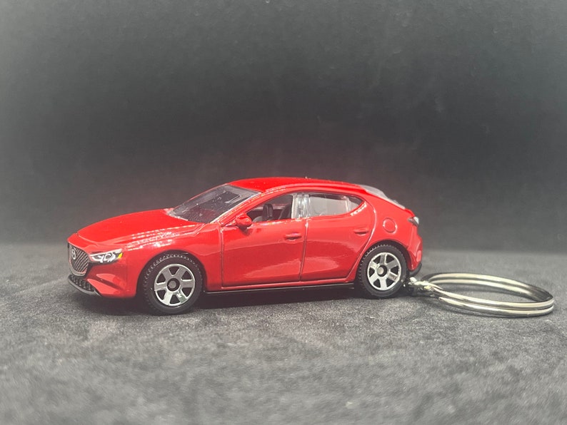 2019 Mazda 3 Neuheit Schlüsselanhänger aus 1:64 DieCast Modellauto Bild 6