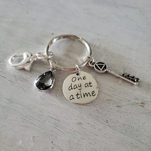 AA Keychain, AA Key Ring, AA Key Fob, Recovery Gifts, Sobriety Gifts, Alcoholics Anonymous Keychain
