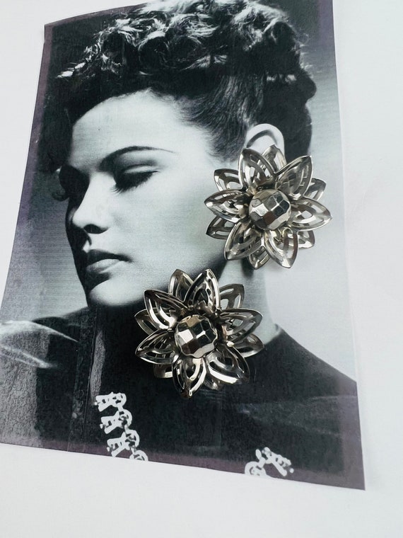 Vintage silver tone blooming flowers clip on eari… - image 2