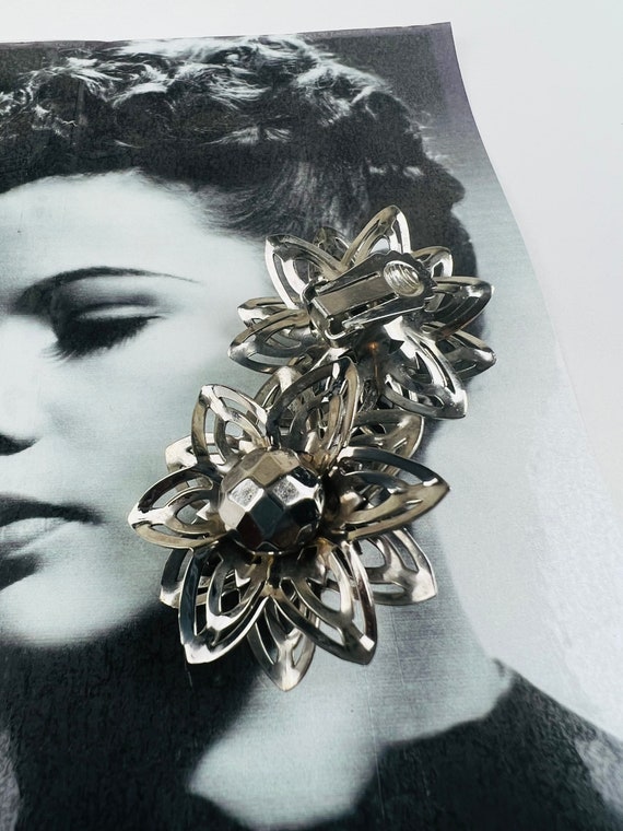 Vintage silver tone blooming flowers clip on eari… - image 4