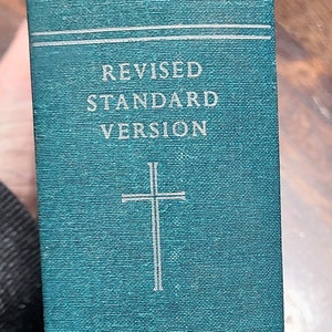 The Oxford Annotated Bible With the Apocrypha Revised Standard Version College Edition 1965