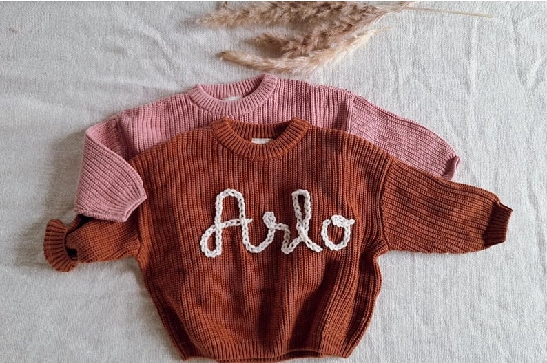Personalized Hand Embroidered Name Baby Sweater Custom baby name sweater Girl sweater with name Baby shower gift for girl boy Knit image 3