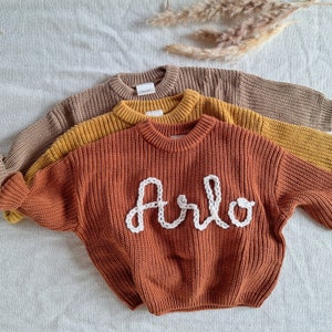 Personalized Hand Embroidered Name Baby Sweater Custom baby name sweater Girl sweater with name Baby shower gift for girl boy Knit image 2