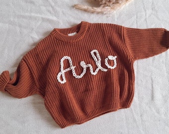 Pull pour bébé avec prénom brodé à la main personnalisé • Pull avec prénom de bébé personnalisé • Pull pour fille avec nom • Cadeau de baby shower pour petite fille • Tricot