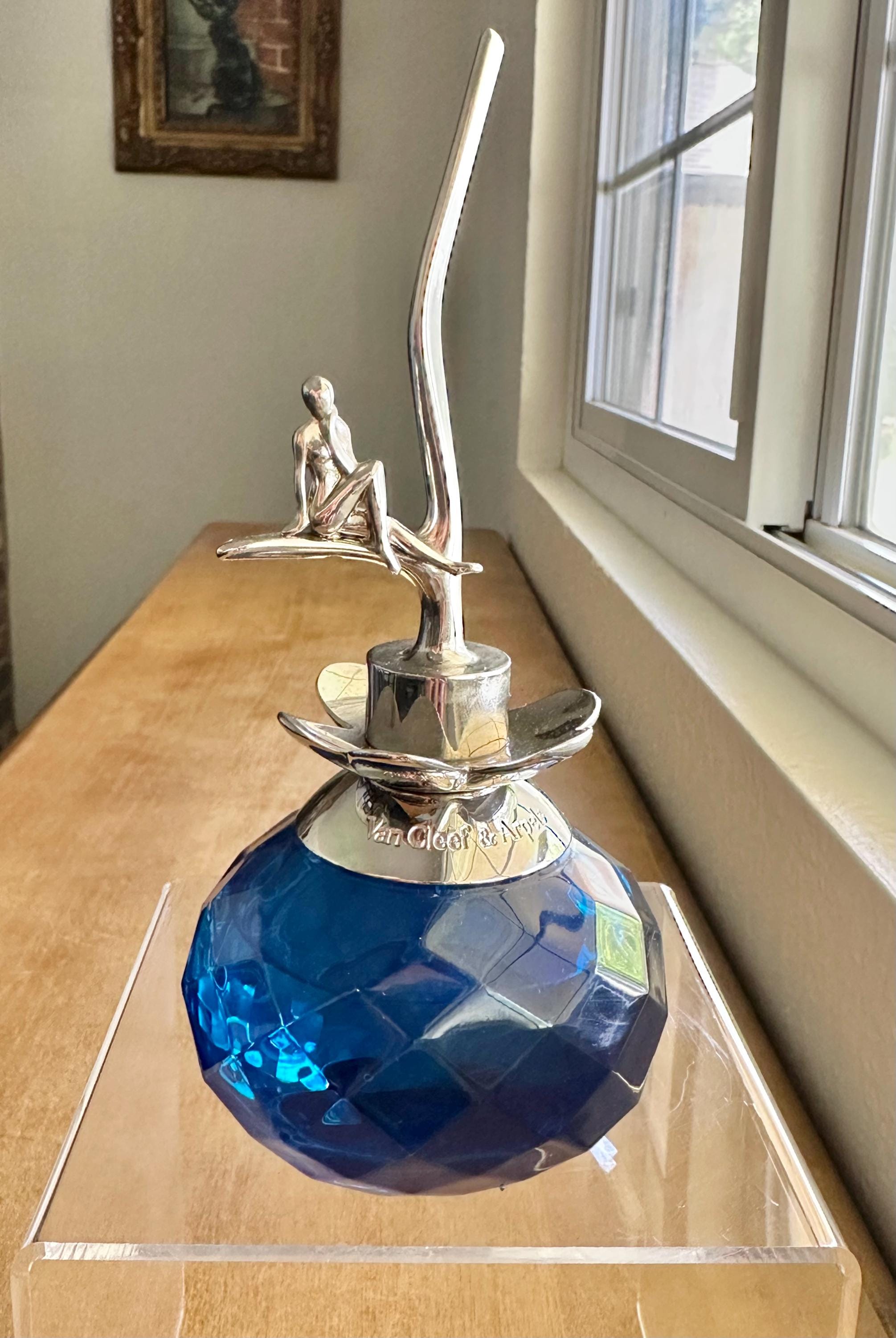 Feerie Perfume Van Cleef & Arpels Vintage Blue Faceted Round Glass