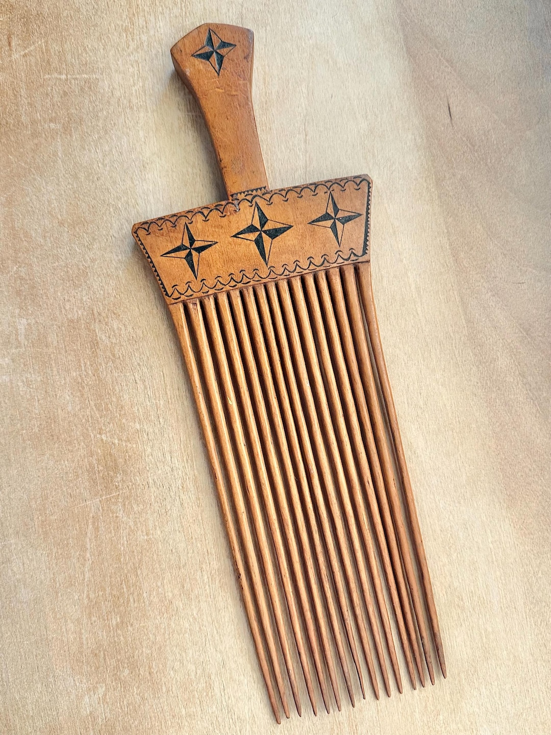 Vtg Solomon Islands Hand Carved Wooden Hair Comb 10.5\