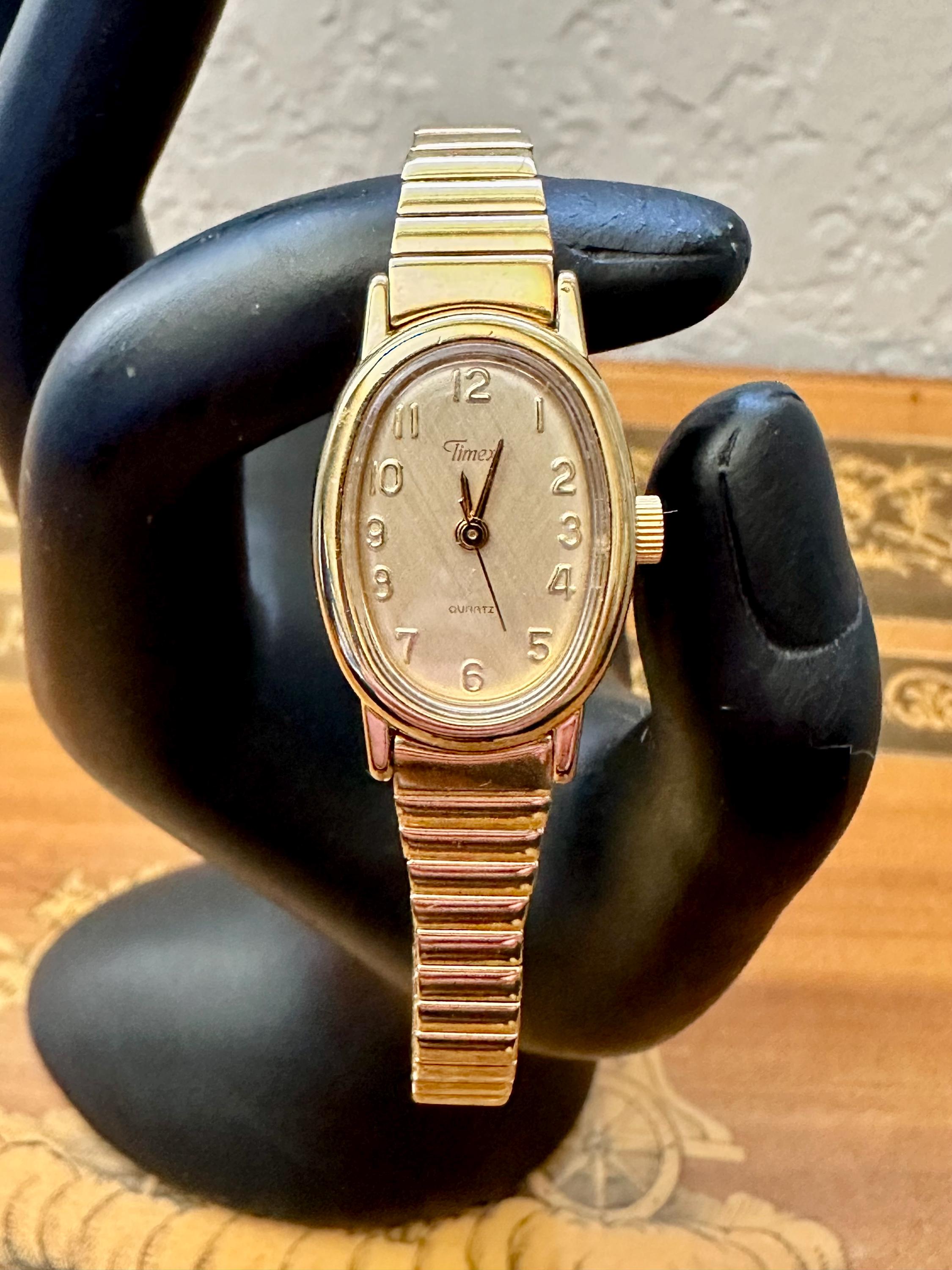 Vintage 1961 Timex 24mm Oval‎ Women\'s Mechanical Wind Watch Fully Restored Runs Timex Women main image 3