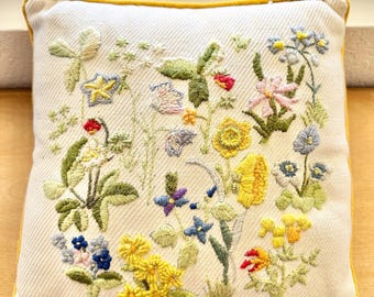 Crewel Wildflower Accent Pillow Embroidery Pattern 7203, Erica Wilson Design Colorful Flowers Yellow Pillow Backing, Vintage Handmade 1970s