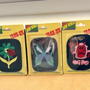 Vintage NEW in Box Żelazko Na Łacie Radości w Zielonym Kwiatku i Biedronce, Niebieskim Zielonym Motylu lub Małym Diabłu z Widłami, Vintage Sewing Arties