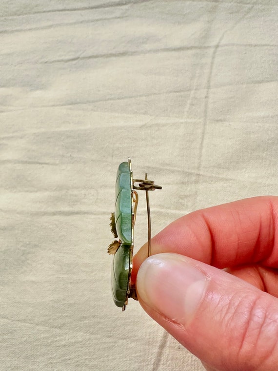 Vintage Bright Green Jade and Gold Tone Butterfly… - image 3