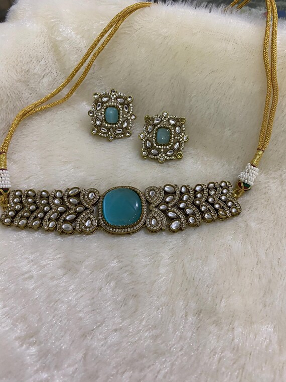 Kundan Choker Necklace Set: Indian Bridal Jewelry with Pearls