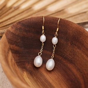 Natural Freshwater Pearl Drop Earrings, Pearl Dangle Earrings, Wedding Earrings, Bridal Earrings, Christmas Gifts, Bridesmaid Gifts for Her