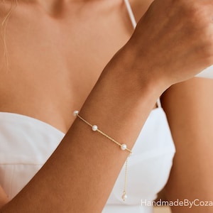 Bulk pearl bracelets store