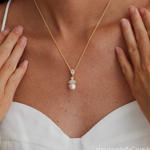 Bridal Pearl Necklace with CZ Diamond, Freshwater Pearl Necklace, Wedding Necklace, Pearl Jewelry, Mothers Necklace, Bridesmaid Gift for Her