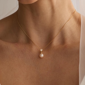 Minimalist Freshwater Pearl Necklace with Diamond, Wedding Necklace, Bridal Necklace, Mother Necklace, Gift for Her Bridesmaids