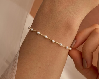 Dainty Pearl Bracelet, Freshwater Pearl Bead Bracelet, Bridesmaid Bracelet, Wedding Bridal Gift, Birthday Gifts, Mothers Day Gift for Mom