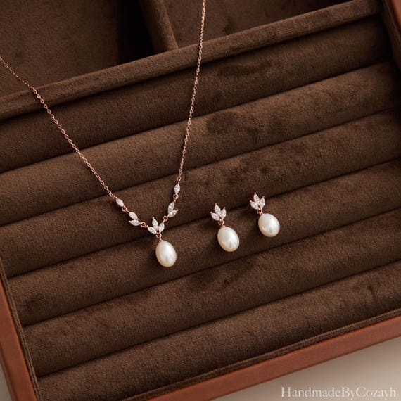 Dainty Freshwater Pearl Jewelry Set, Leaf Diamond Pearl Necklace, Wedding Jewelry Set, Bridal Earrings, Bridesmaid Gift, Mother Gift for Her