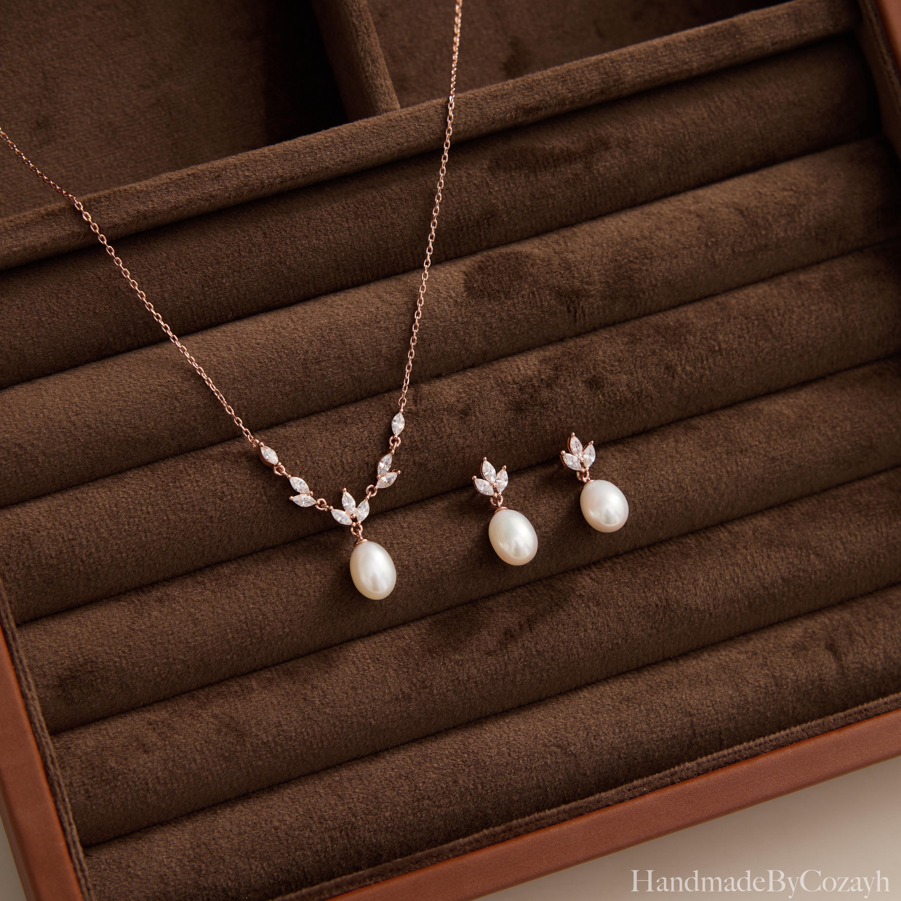 Bridesmaid Jewelry Set Gold - Etsy Bridesmaid Jewelry Set Gold - Etsy