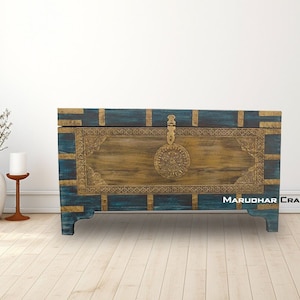 Wooden Beautiful Carved Natural Trunk Box, Handicraft Storage Unit Box, Dowry Box/Blanket Box/Coffee Table/Nightstand Table/Lamp-table