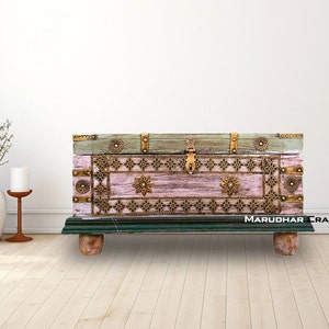 Wooden Beautiful Trunk Box, Eye-Catching Dowry Box, Handicraft Blanket Box/Side Table/Nightstand Table