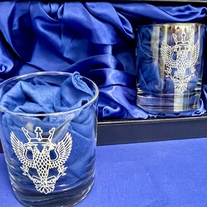 The Mercian Regiment Personalised Whisky Glasses with silklined presentation box.