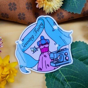 Aufkleber Nähen (Sewing Fairy) - Vinyl, wasserfest, Cosplay