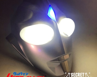 ウルトラマン　マスク　スワロフスキーデコレーション 日本を代表する巨大ヒーロー“ウルトラマン”をイメージした
