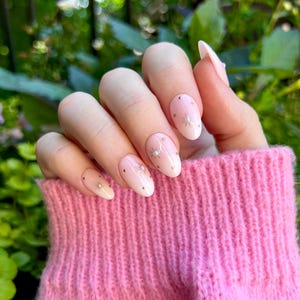 IVORY CLOUDS | Press On Nails | Stiletto Almond Coffin Ballerina Oval Square