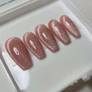 MOONSTONE CAT EYE | Press On Nails | Stiletto Almond Coffin Oval Square