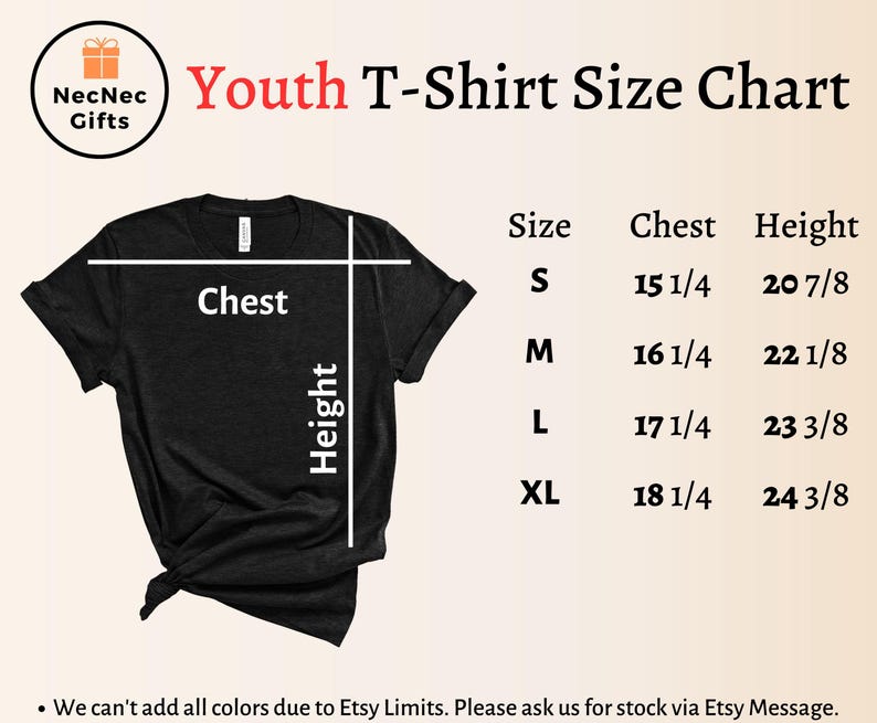 Op de afbeelding: Maattabel voor T-shirts voor jongeren met metingen in inches. De tabel toont de maten S, M, L en XL met de bijbehorende borst- en hoogtemetingen.