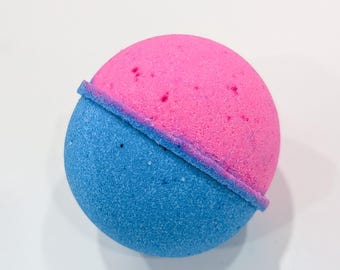 Light Up Bath Bomb, Berry Scented Bath Fizzy With Flashing Light Up Ice Cube