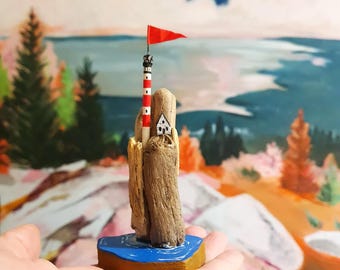 Faro originale fatto a mano sulla roccia /12 / Arredamento per la casa / Arredamento in legno galleggiante