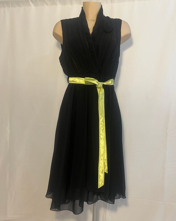 flare sleeve dress white McQ Alexander McQueen Black Sleeveless Flare Skirt Dress main image 1