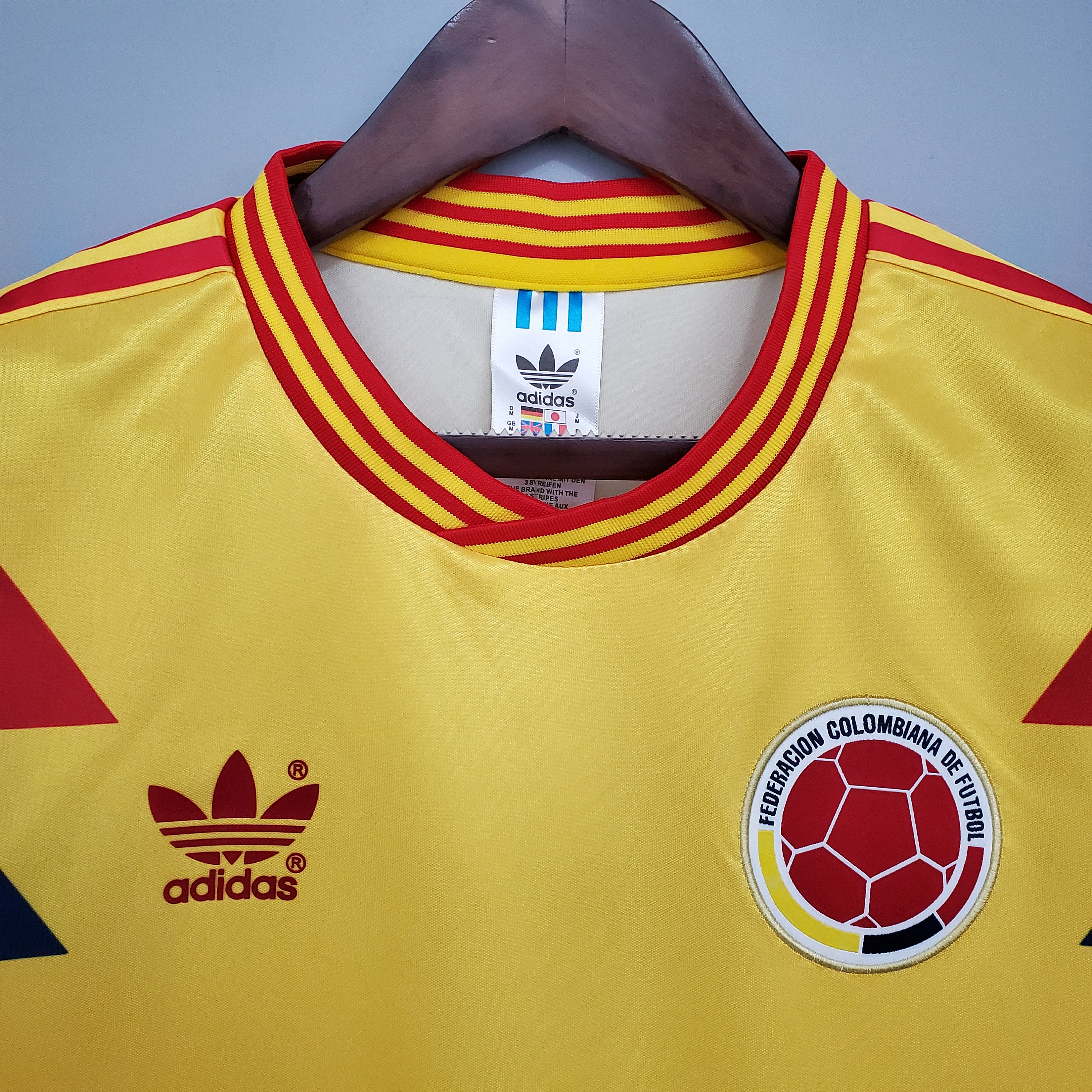 escucha Inminente paquete Retro Colombia 1990 Copa Mundial Fútbol Camiseta de Fútbol - Etsy España