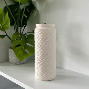 25cm Tall Ceramic Vase for Flowers Pampas Artificial Moroccan Tile Home Decor Gift off White Accessories Natural Neutral Interiors