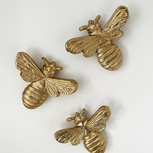 Gold Bee Wall Decoration Ornament Hanging Gift Bumble Home Decor Gallery Wall Accessories Vintage Rustic Distressed Chic Boho Ecletic