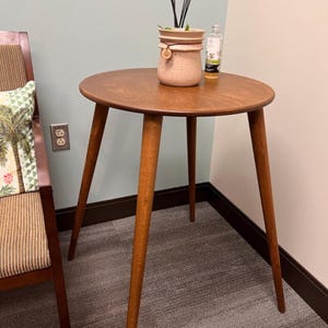 Here is Narrow Round Dining Room Table, perfect for maximizing space in your kitchen while adding a touch of natural beauty. Rustic style enhance your kitchen with our Small 2 Person Dining Table Walnut Wood
