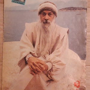 Osho Times International. Selección de cinco números del periódico, 1990 (primeras ediciones después de la muerte de Osho) en inglés, Spiritual Guru Osho
