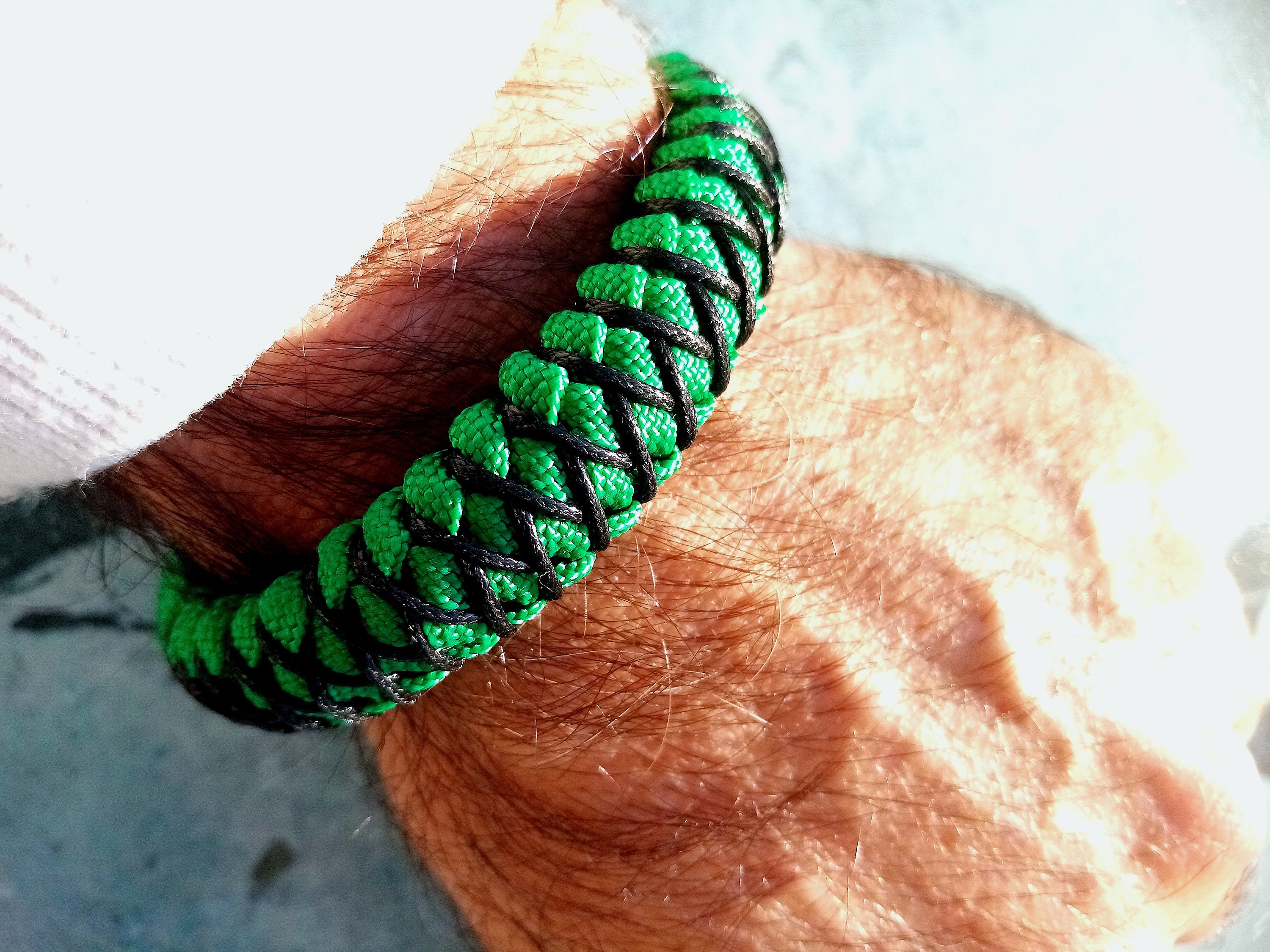 Paracord Bracelet Dragon. Exclusive Bracelet for Man, Clasp Bronze -   Denmark