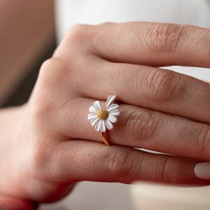 Loves Me, Loves Me Not Daisy Adjustable Ring | Sterling Silver Floral Ring | Handmade Gift for Her | Wedding & Birthday Jewelry