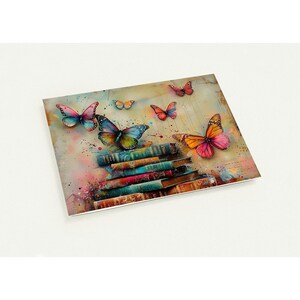 10 cartes lisant des livres sur les papillons