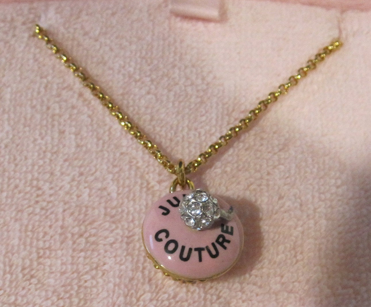 Juicy couture cupcake necklace discount