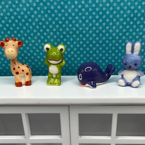 Mini Baby Zoo Animals Play School Toy Replicas Toys Dollhouse Nursery Miniatures Tiny French Feve Feves Giraffe Frog Blue Whale Bunny Rabbit
