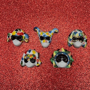 Mini Carnival Masks Harlequin Halloween Party Festival Carnival Jester Joker Masquerade Drama Parade Faces Dollhouse Miniatures Feves A1PP